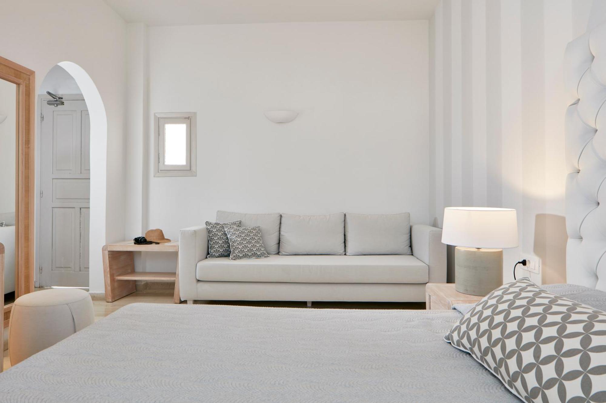 Ξενοδοχείο Santorini Palace 4*