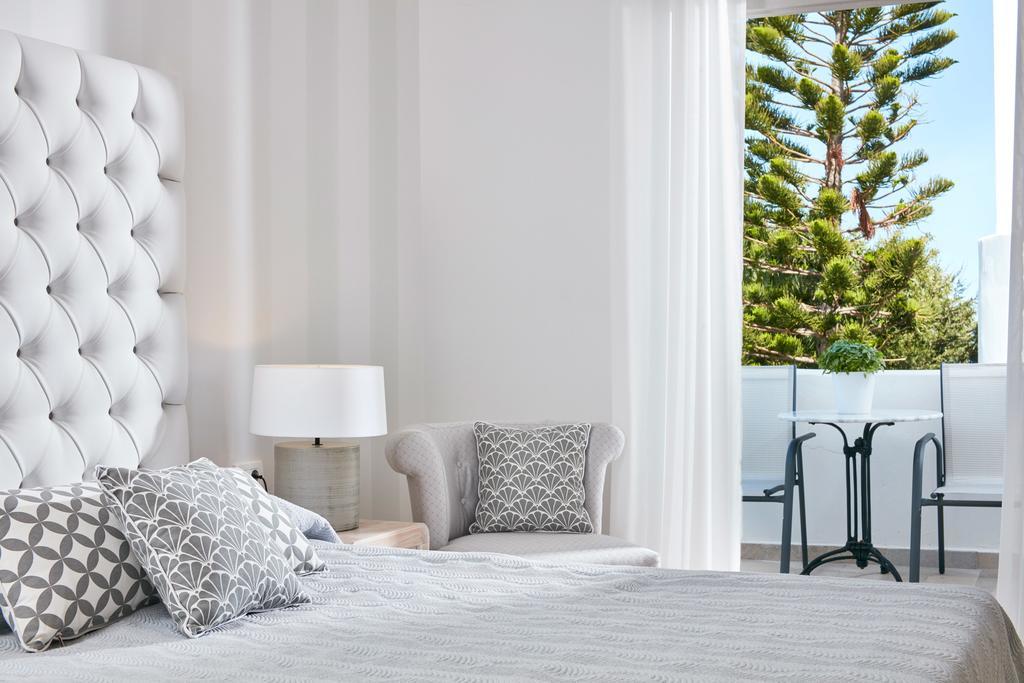 Ξενοδοχείο Santorini Palace 4*