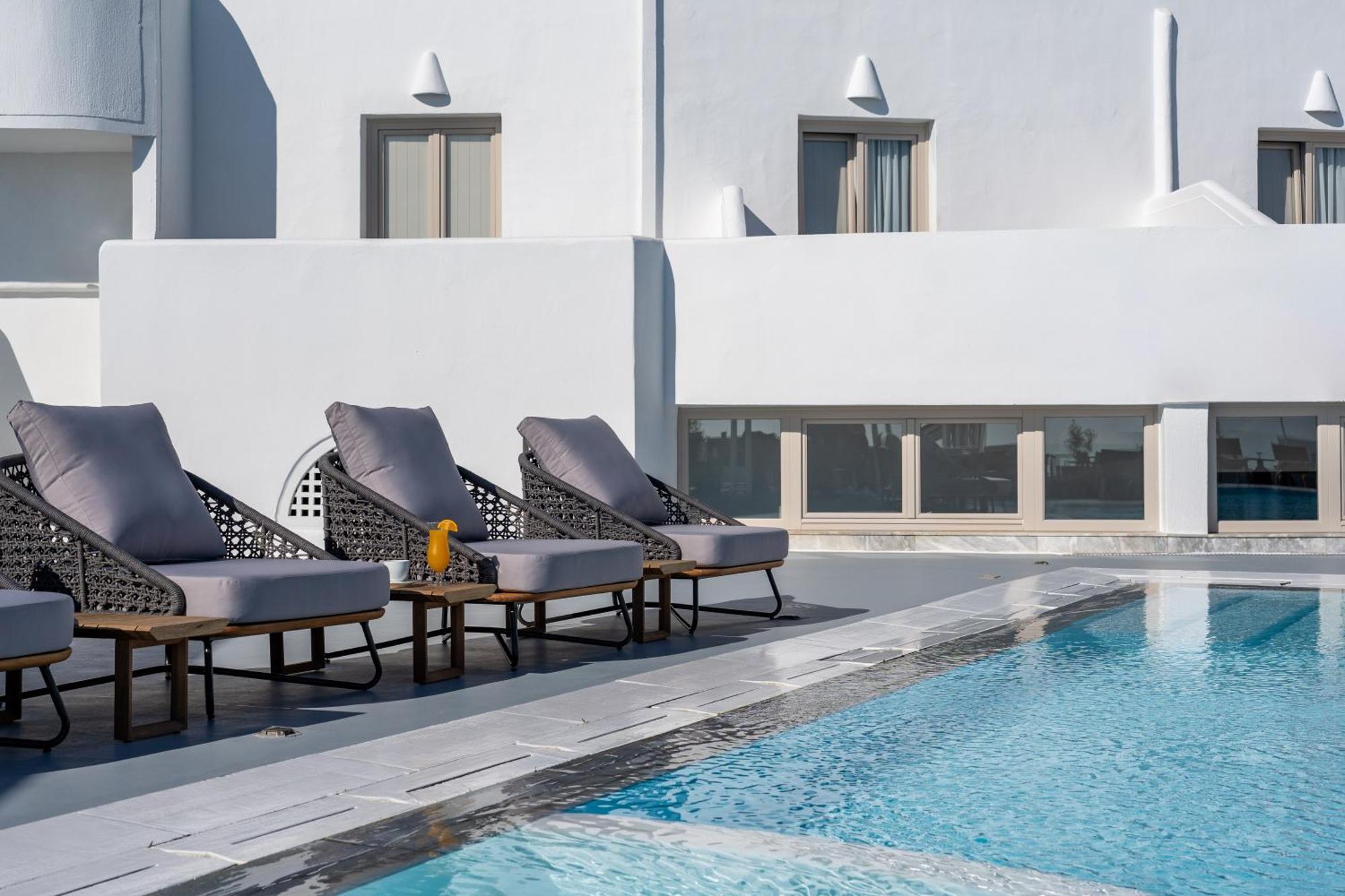 Santorini Palace 4* Санторини