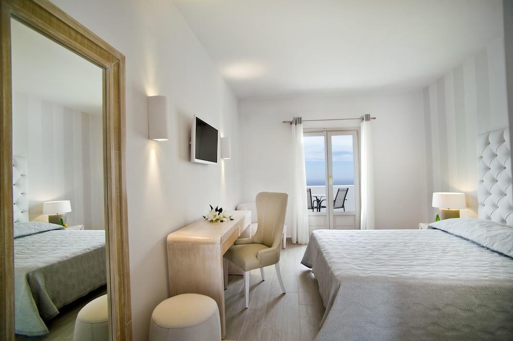 Santorini Palace 4* Santorini Island