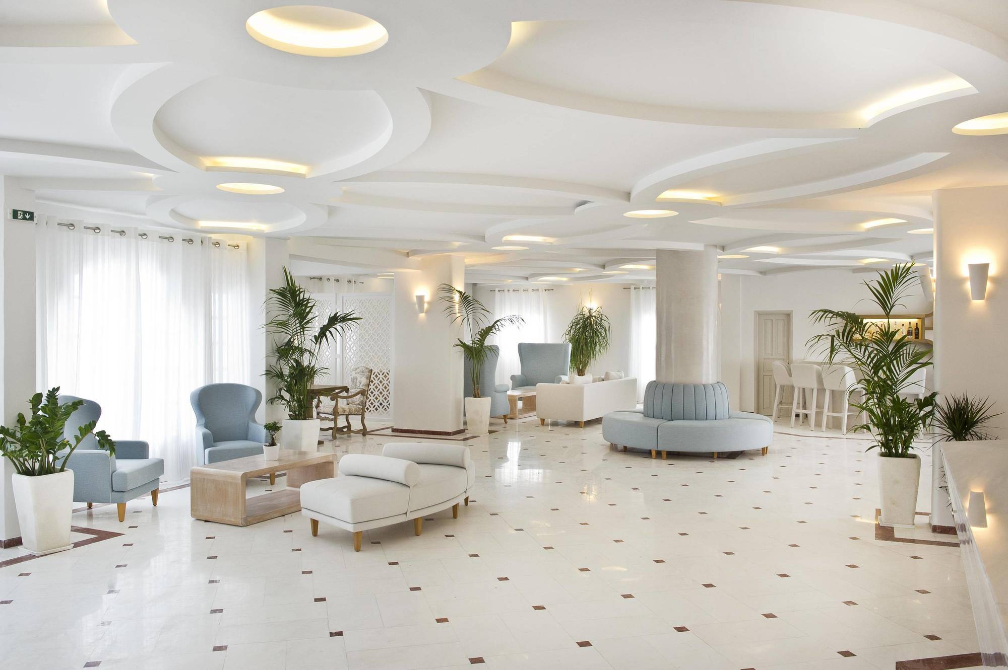 Santorini Palace Hotel 4*